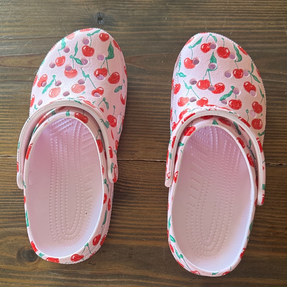 CROCS Pink Cherry Print Sandals